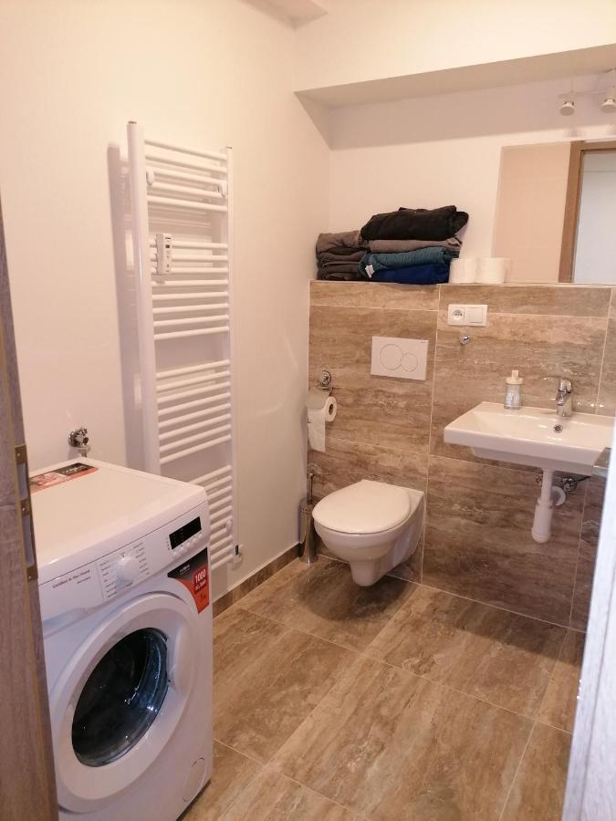 Brand New Studio Apartment # 45 With Free Parking In The City Center ปราก ภายนอก รูปภาพ