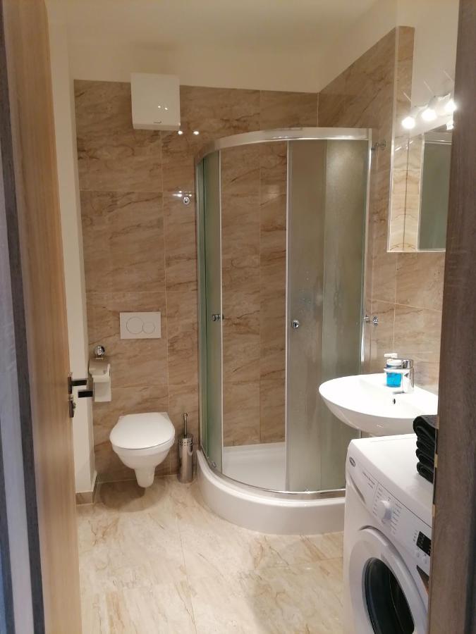 Brand New Studio Apartment # 45 With Free Parking In The City Center ปราก ภายนอก รูปภาพ